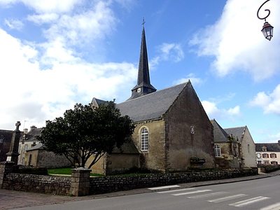 Eglise Saint-Cyr  Ambon (Morbihan)