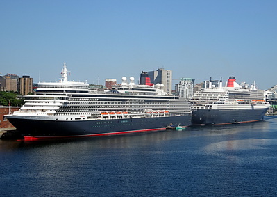 Les Queens de la Cunard  Halifax -- 11/08/19