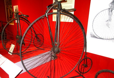 A Bicyclette dans le Domaine Départemental de Sceaux -- 28/02/15