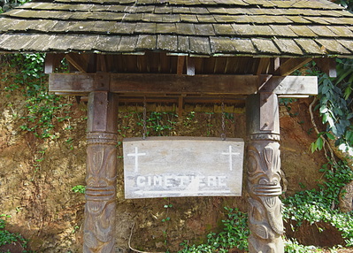 Tombes de Jacques Brel et Paul Gauguin à Hiva Oa