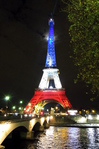 La Tour Eiffel en Bleu Blanc Rouge -- 24/11/15